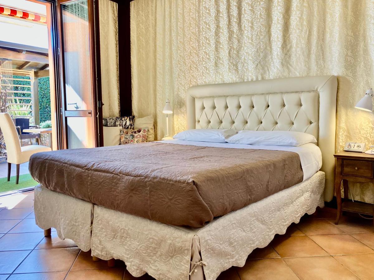 B&B Desenzano Paradise Desenzano del Garda Buitenkant foto