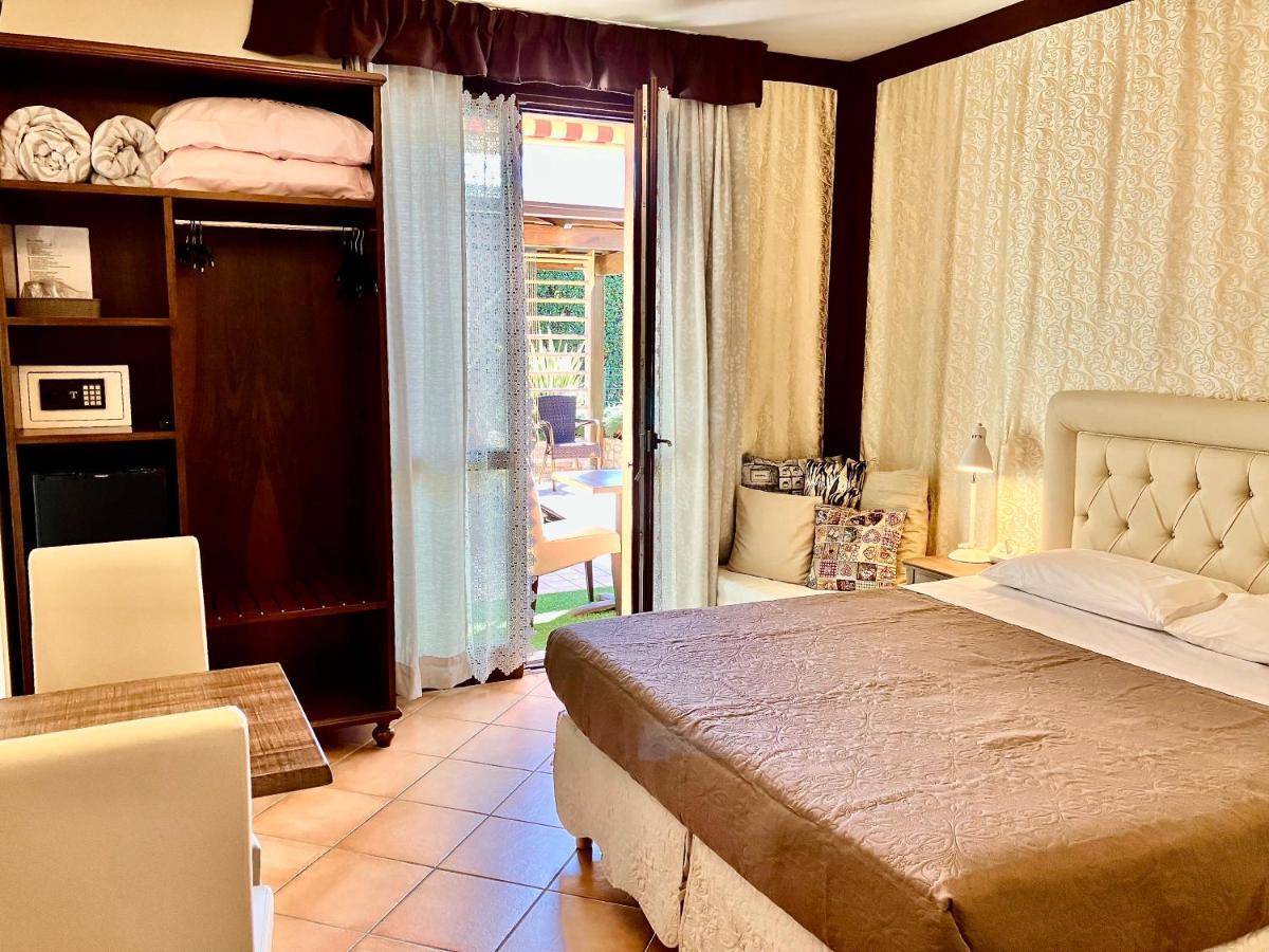 B&B Desenzano Paradise Desenzano del Garda Buitenkant foto