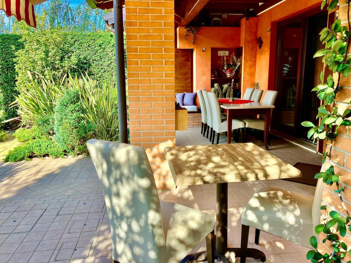 B&B Desenzano Paradise Desenzano del Garda Buitenkant foto