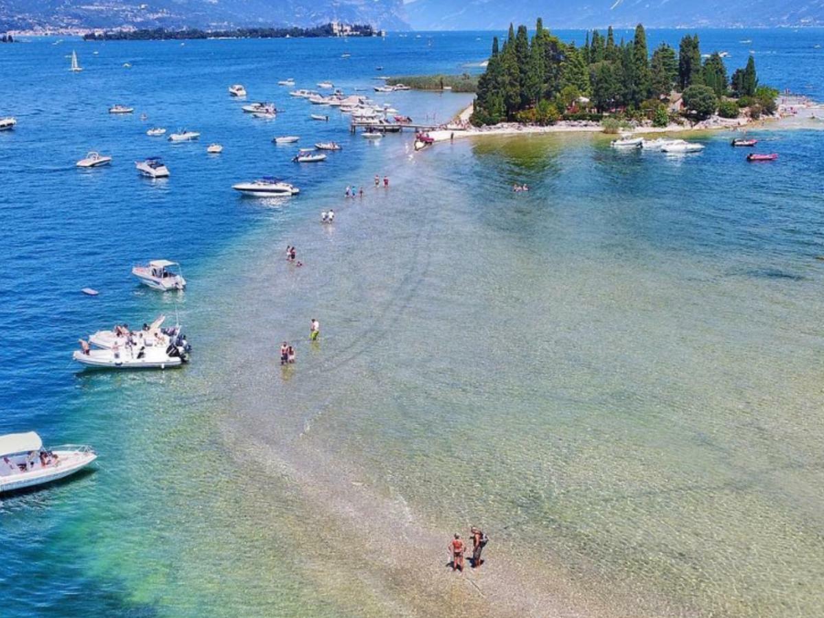 B&B Desenzano Paradise Desenzano del Garda Buitenkant foto
